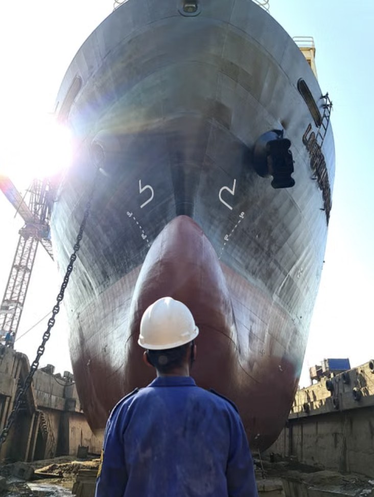 MT Ming Feng & MT Tai An — Class transition to IACS